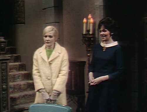 477 dark shadows green carolyn cassandra