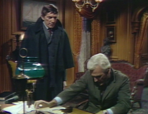 482 dark shadows there barnabas lang