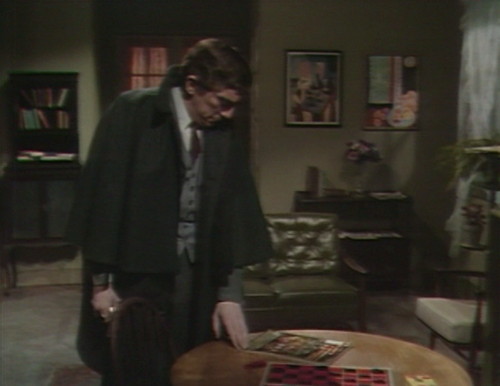 483 dark shadows magazine barnabas