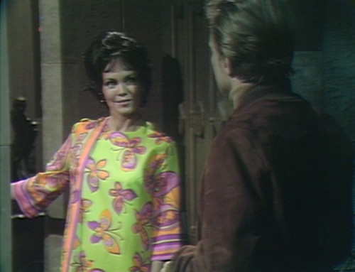 485 dark shadows come in cassandra