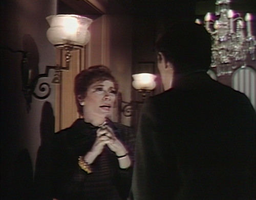 490 dark shadows frightening julia barnabas