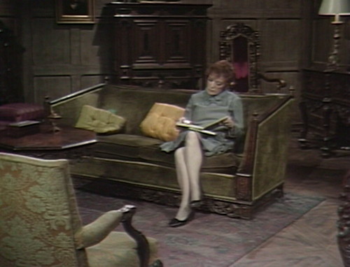 493 dark shadows reading julia