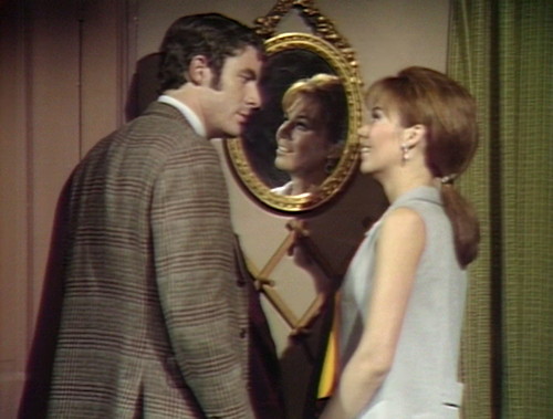 494 dark shadows joe maggie mirror