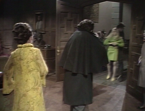 501 dark shadows barnabas down