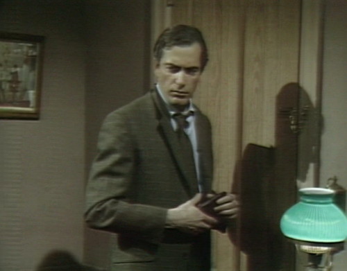 513 dark shadows tony pouch