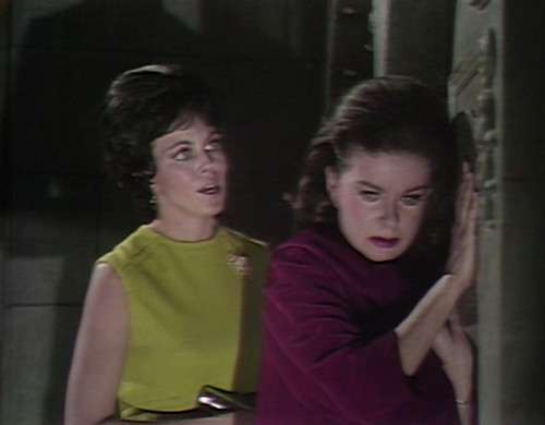 517 dark shadows cassandra liz waste