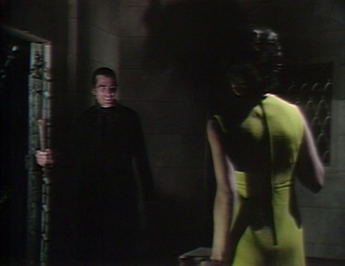 517 dark shadows trask smile