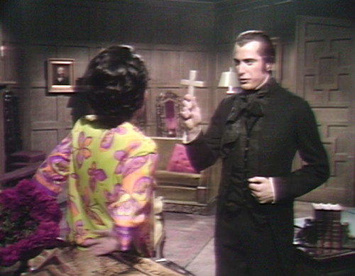 519 dark shadows cassandra trask cross