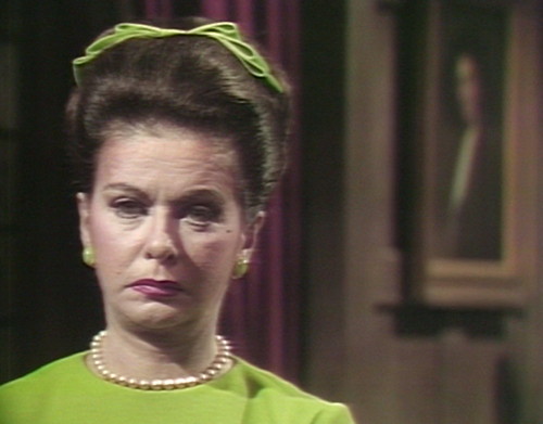 519 dark shadows liz face