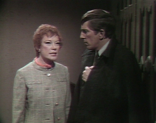 520 dark shadows julia barnabas peace