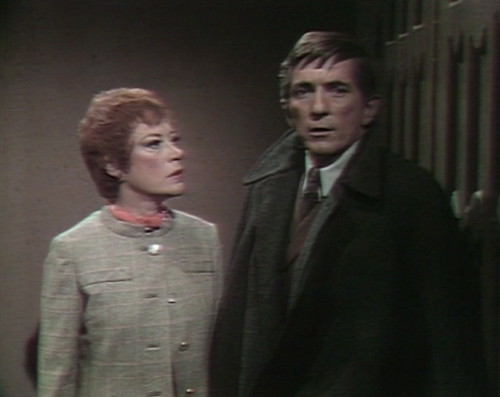 520 dark shadows julia barnabas world