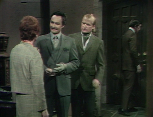 522 dark shadows nicholas entrance