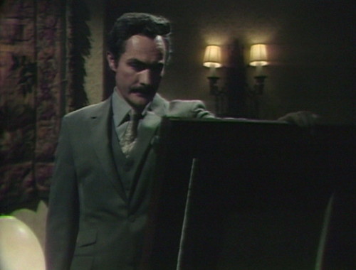 522 dark shadows nicholas mess