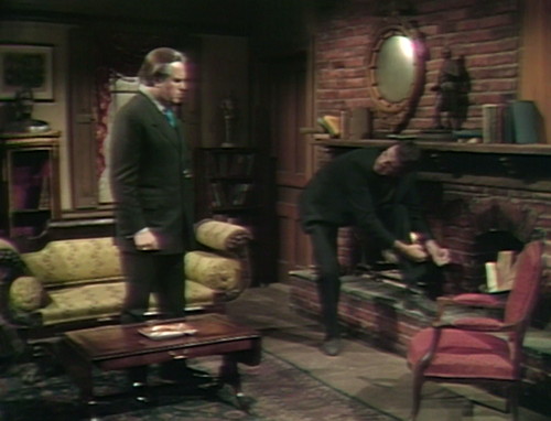 527 dark shadows adam chain