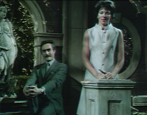 528 dark shadows nicholas cassandra housewife