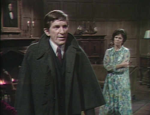 532 dark shadows barnabas cassandra backacting