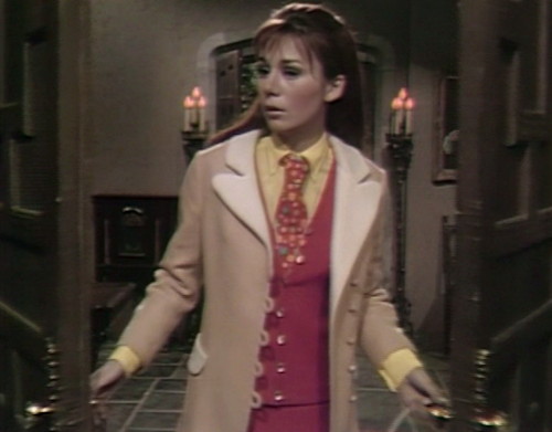 532 dark shadows maggie fashion