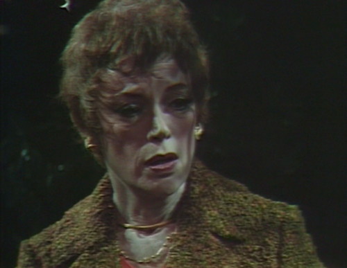 537 dark shadows julia know