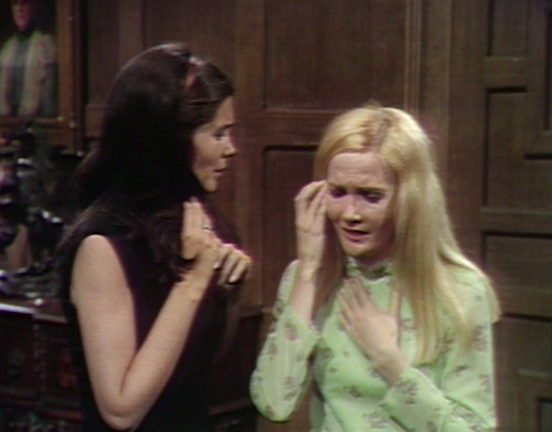 539 dark shadows vicki carolyn impossible
