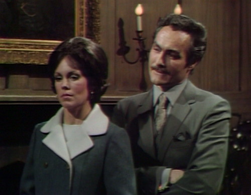 540 dark shadows cassandra nicholas idea