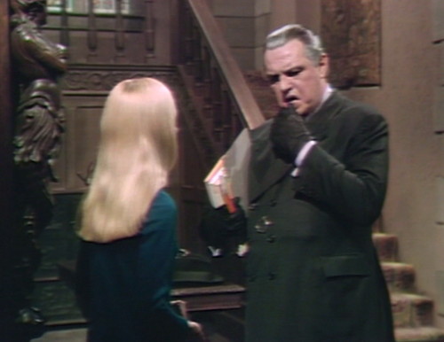 544 dark shadows carolyn stokes kiss