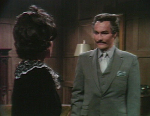 546 dark shadows panic