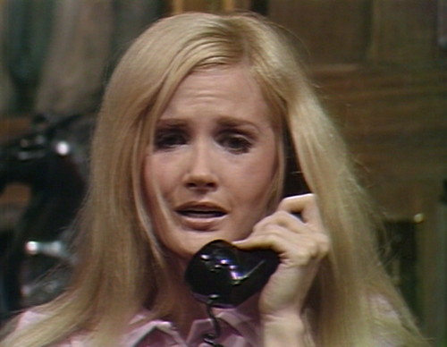 550 dark shadows carolyn crisis