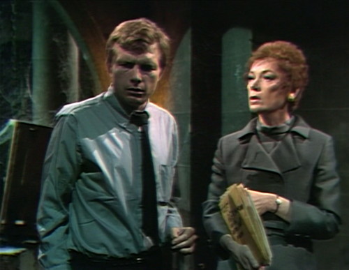 560 dark shadows willie julia thinks