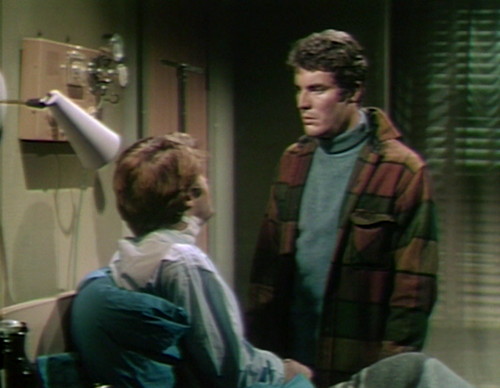 563 dark shadows tom joe stares