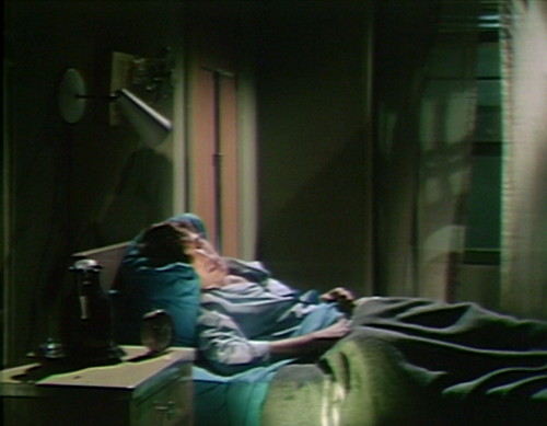 563 dark shadows tom window