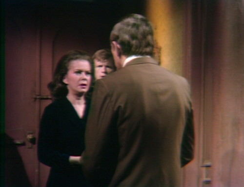 570 dark shadows liz blocking