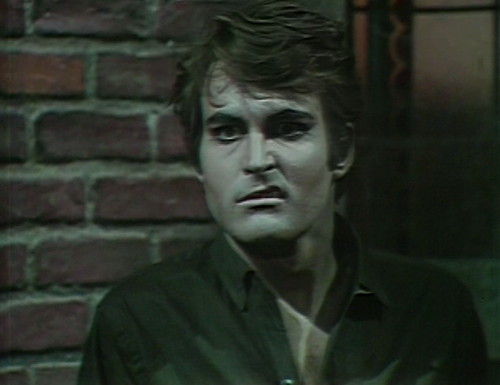 570 dark shadows tom face