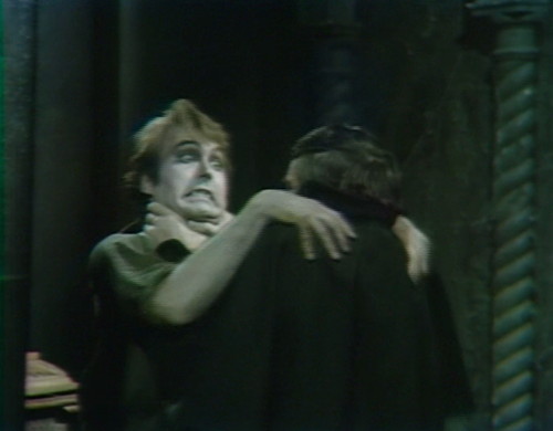 570 dark shadows tom strangle