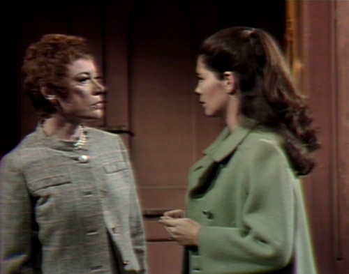 579 dark shadows julia vicki cat