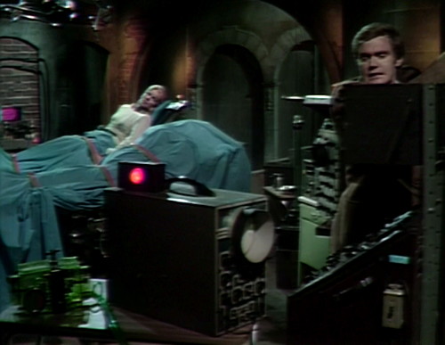 581 dark shadows angelique jeff switch