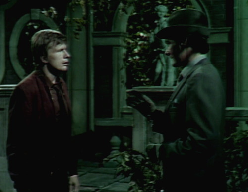 587 dark shadows willie nicholas habit