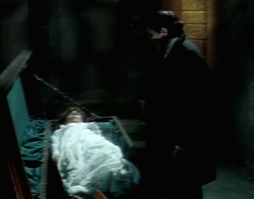 588 dark shadows maggie barnabas coffin