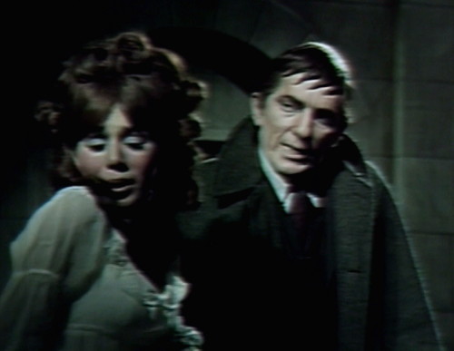 588 dark shadows maggie barnabas mausoleum