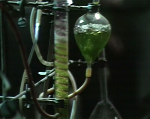 591 dark shadows apparatus