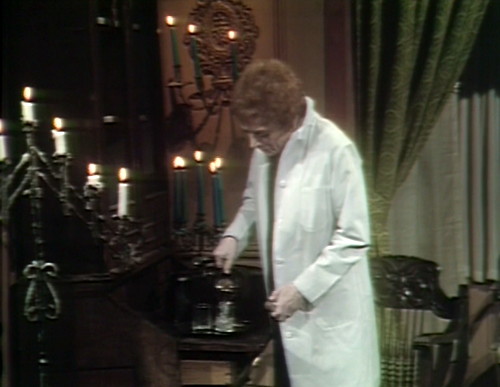 593 dark shadows julia water