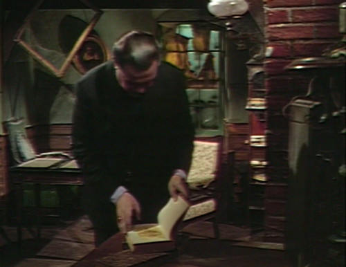 598 dark shadows stokes book