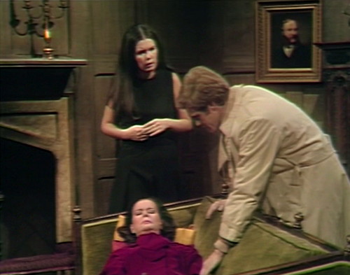 604 dark shadows liz vicki jeff out