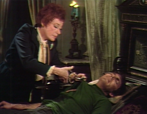 607 dark shadows julia joe cut
