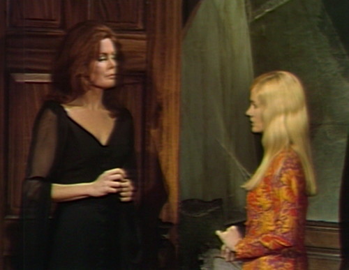 609 dark shadows eve carolyn conflict