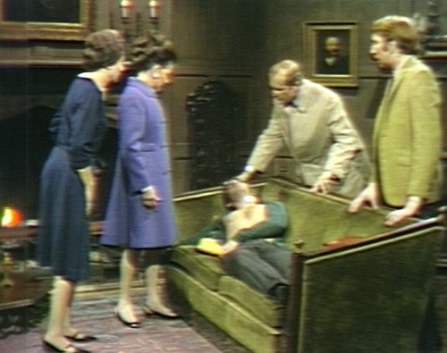 614 dark shadows mrs johnson joe couch