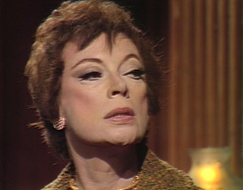 619 dark shadows julia eyebrow