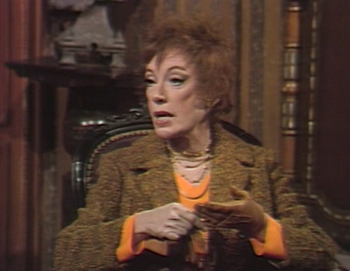 619 dark shadows julia gloves