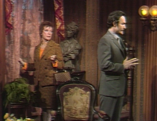 619 dark shadows julia nicholas late