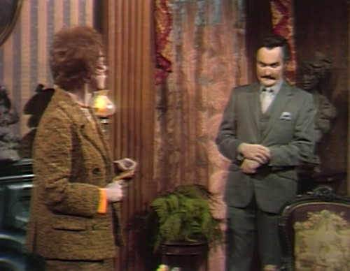 619 dark shadows julia nicholas tell