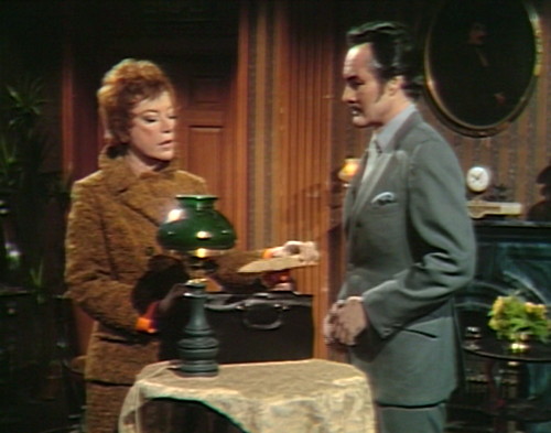 621 dark shadows julia nicholas stake